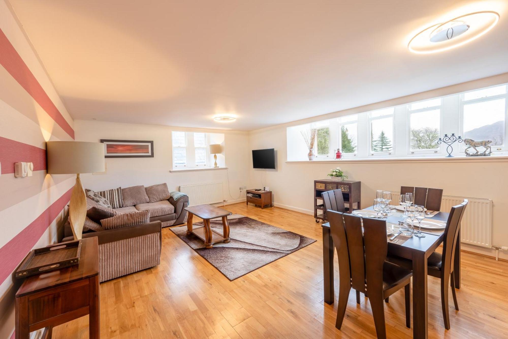 Monastery Apartment With Loch Ness View 포트오거스타 외부 사진